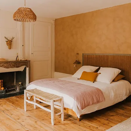 Maison d'hôtes Et De Charme Avec Piscine, La Lhuiseraie